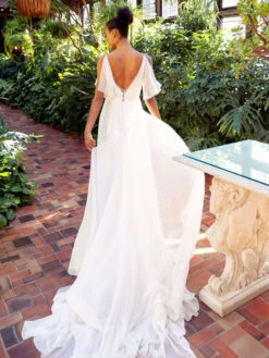 White Simple Causal Wedding Dress Chiffon V-Neck Sleeveless A-Line Backless Long Bridal Dresses Free Customization -Dresses Store 202104221618155127171