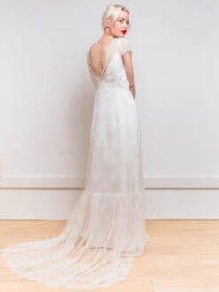 White Simple Causal Wedding Dress Satin Fabric V-Neck Short Sleeves Backless A-Line Long Bridal Gowns Free Customization -Dresses Store 202104261859238922930