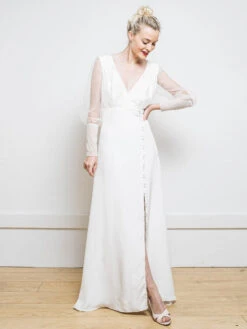 White Simple Causal Wedding Dress Satin Fabric V-Neck Long Sleeves A-Line Tulle Satin Fabric Long Bridal Dresses Free Customization -Dresses Store 202104261900064697493