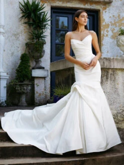 Ivory Mermaid Wedding Dresses Strapless Sleeveless Bows With Train Stretch Crepe Bridal Gowns Free Customization -Dresses Store 202108221250049583731