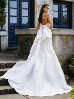 Ivory Mermaid Wedding Dresses Strapless Sleeveless Bows With Train Stretch Crepe Bridal Gowns Free Customization -Dresses Store 202108221250055741349