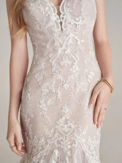 Wedding Dress With Train Sleeveless Lace V-Neck Bridal Gowns Free Customization -Dresses Store 202210181756190712695