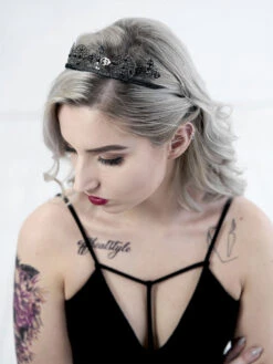 Black Loyal Wedding Dresses 2023 Velour A-Line Sleeveless Pleated With Train Bridal Dress Free Customization -Dresses Store 202212071050473152493