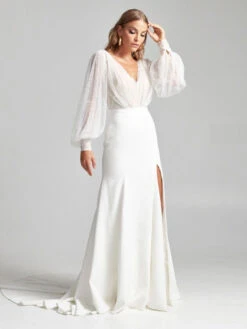 Ivory Plus Size Wedding Dresses 2023 With Train Long Sleeves V-Neck Bridal Dresses Free Customization -Dresses Store 202301181346472393702